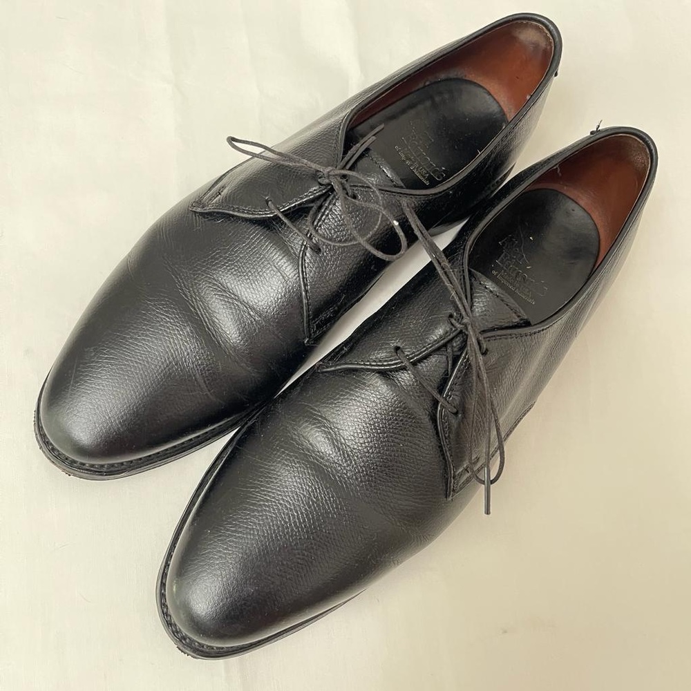 ALLEN EDMONDS MENS leather shoes